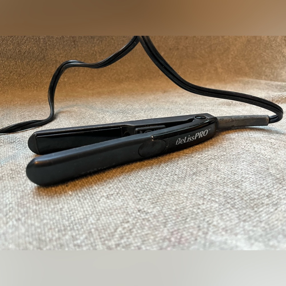 BeLiss pro mini travel flat iron